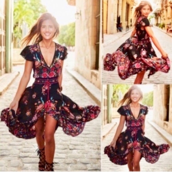 boutique Dresses & Skirts - •Vintage• Long Dress